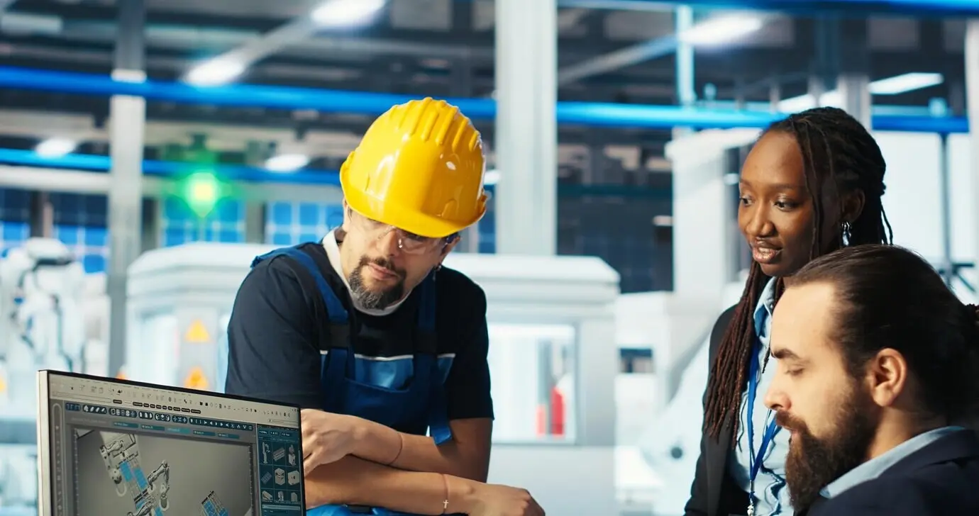A photovoltaics factory manager dispatches an engineer to improve energy production.